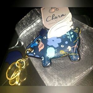 VENDULA London "When Pigs Fly" Bag/Key charm NWT